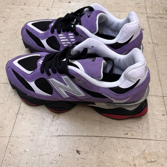 New Balance 9060 
Purple - black 
10/10 condition excellent like new Mens 9 - Picture 4 of 7